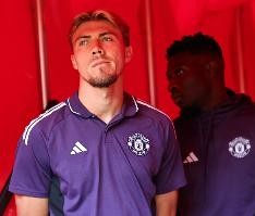 天空：那不勒斯有信心本周签霍伊伦，曼联要买断条件具备可实现性