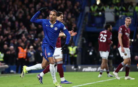 ios版下载-佩德罗谈戴帽：这是梦幻般的夜晚 詹姆斯让我在球迷面前跳桑巴