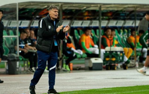 九游手机版-三镇逆转最紧张一战再获门将大礼：我们赢在没放弃